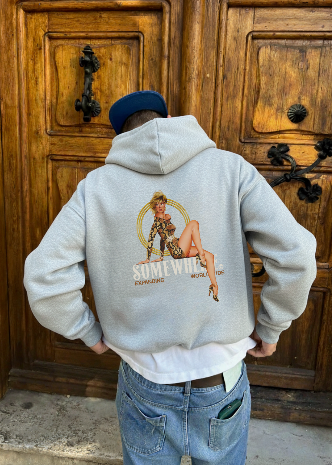 WORLDWIDE PIN-UP HOODIE
