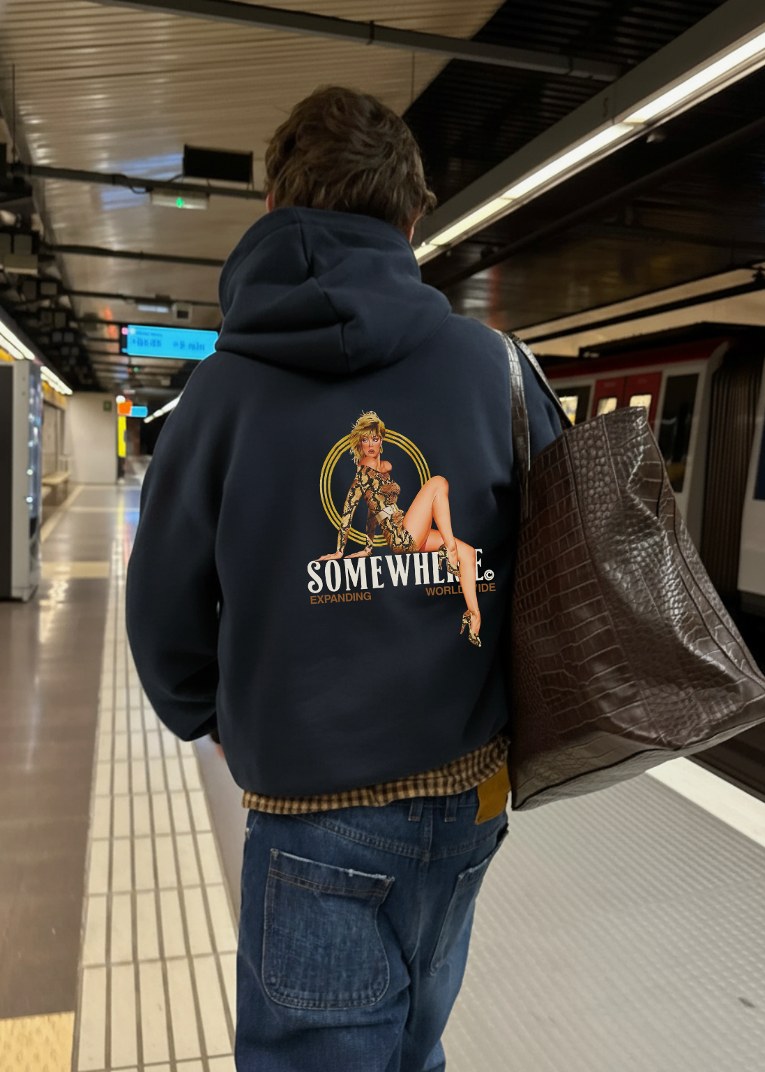 WORLDWIDE PIN-UP HOODIE