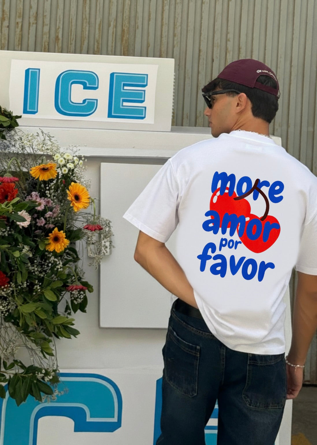 MORE AMOR POR FAVOR TEE